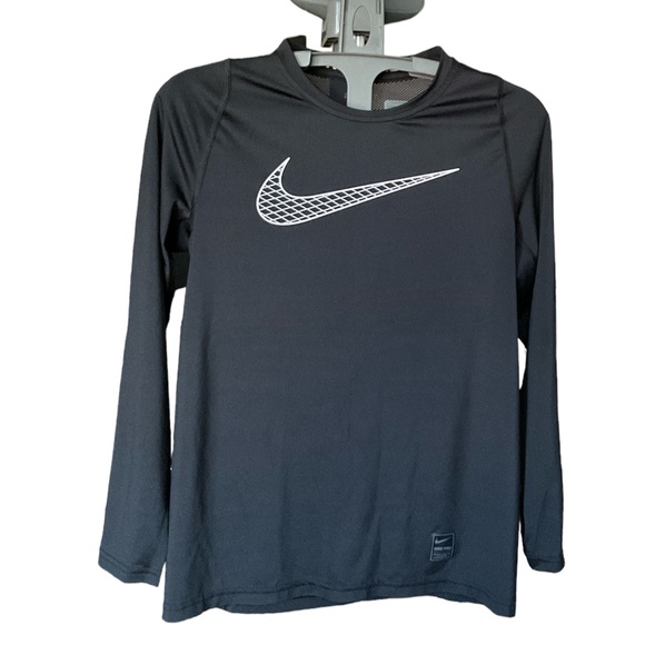 Nike Pro Dri-FIT Big Kids Long Sleeve Training T-Shirt in Black - Picture 1 of 6